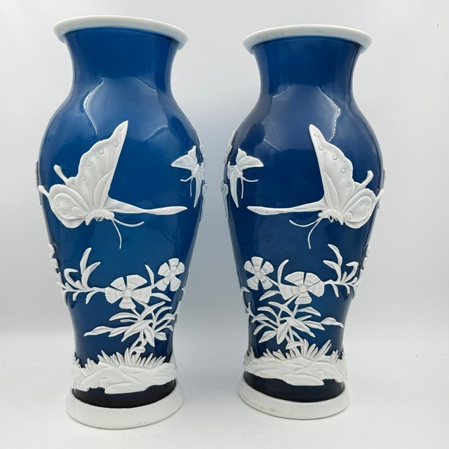 Cerulean Chinese Peking (Beijing) Glass Vases, Pair For Sale - Image 8 of 14