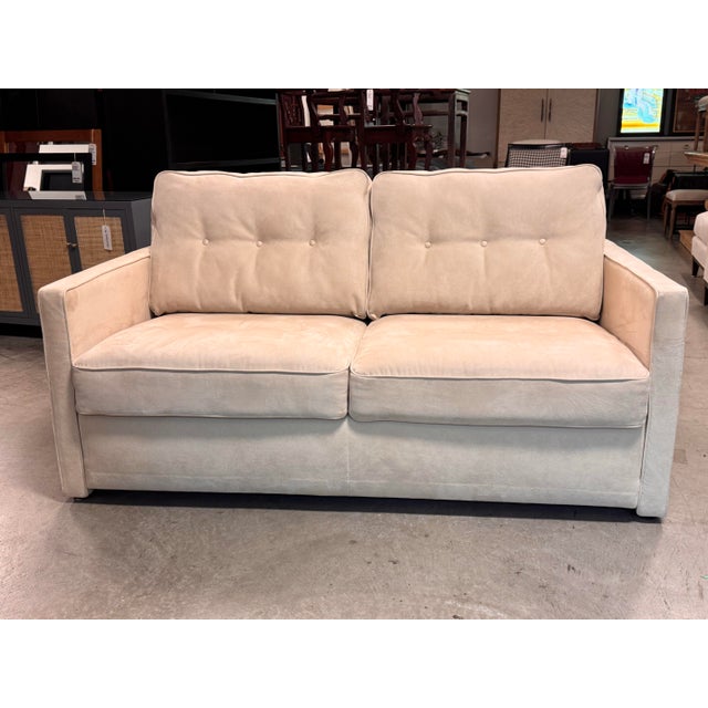 Design Plus Gallery presents the AUF Nuevo Comfort Queen Size Sleeper Sofa from American Leather. Upholstered in pale...