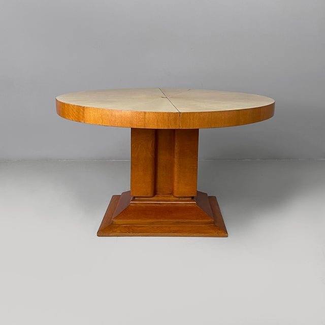 Italian Art Deco wood and beige parchment dining table, 1930s Dining table with round wooden top covered in beige...