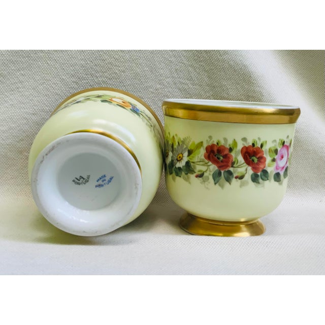 1950s Vintage Hand-Painted Porcelain Cachepots, Floral With Gilt Rim - A Pair For Sale - Image 5 of 18