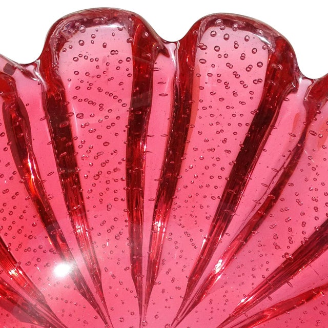 Murano Vintage Murano Seguso Vetri d'Arte Sommerso Cranberry Red Bubbles Italian Art Glass Scallop Rim Bowl For Sale - Image 4 of 6