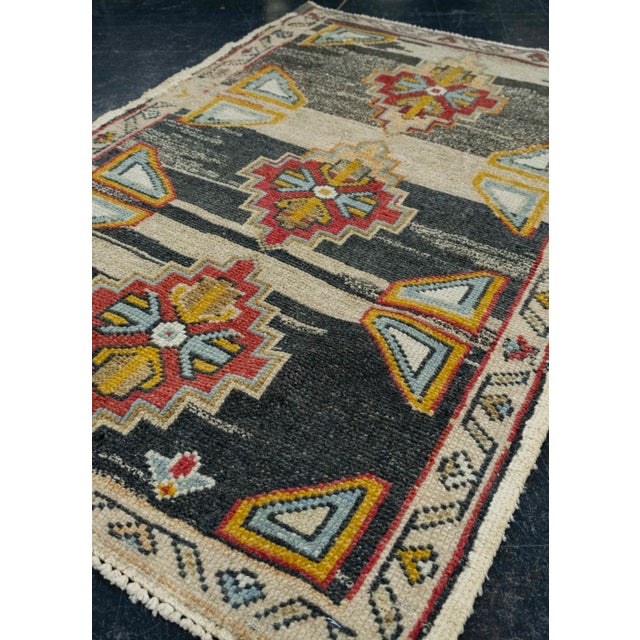 Turkish Mini Rug Oriental Hand Knotted Vintage Rug 2'3" x 3'5" #16401 For Sale In Houston - Image 6 of 8