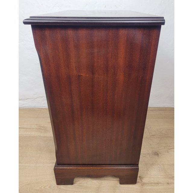 Vintage Chest of Drawers in Mahogany, 1950 For Sale - Image 15 of 17