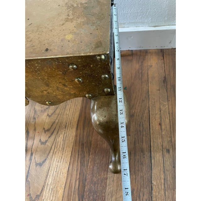 Metal 19th Century English Victorian Brass Fireplace Footman For Sale - Image 7 of 7