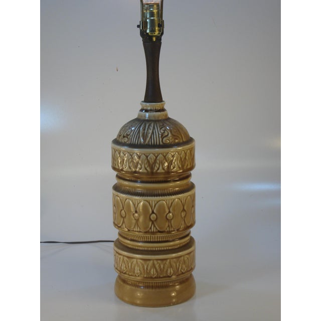 Ceramic 1960s Mid Century Modern Hollywood Regency Ceramic Table Lamp For Sale - Image 7 of 13