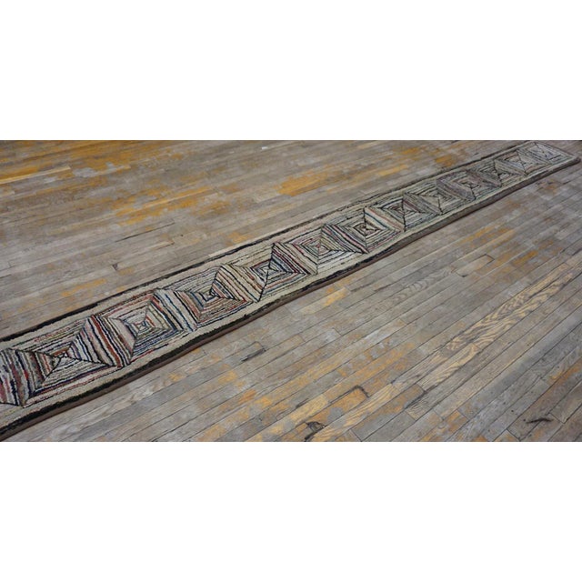 1900s Tan Ecru Log Cabin Folk Art Antique American Hooked Rug 1'6'' X 20'2'' Woven Carpet Runner For Sale - Image 9 of 12
