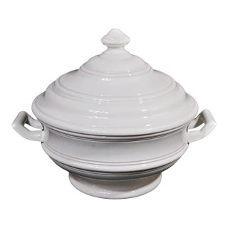 Antique Williams-Sonoma White Italian Large Soup Tureen, 130 Oz For Sale