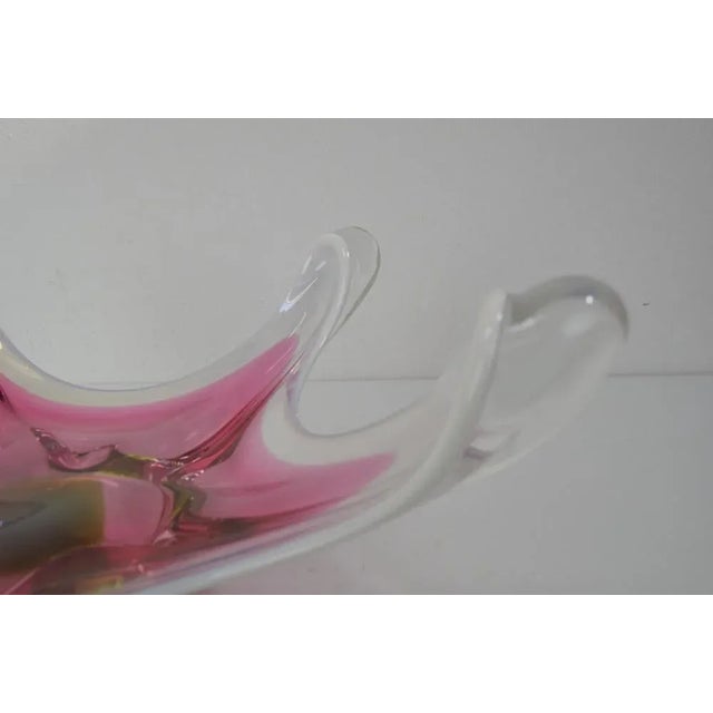 Czech Art Glass Bowl attributed to Josef Hospodka for Chribska Glasswork, 1960s For Sale - Image 6 of 12