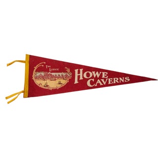 Vintage 1950s Howe Caverns Felt Flag For Sale