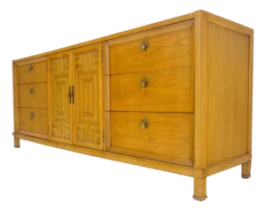 Thomasville 9 Drawers Two Door Compartment 75” Long Dresser Credenza MINT