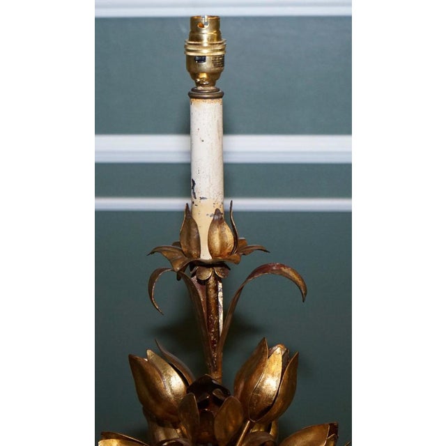 Gold Italian Hollywood Regency Gilt Tulip and Lotus Table Lamp, 1950s For Sale - Image 8 of 11