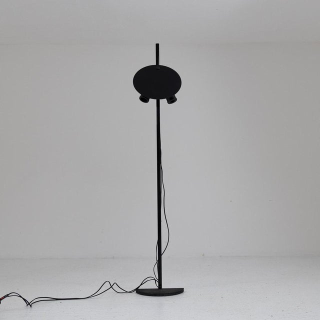 Black Idomeneo Floor Lamp by Vico Magistretti for O-Luce, 1970s For Sale - Image 8 of 8