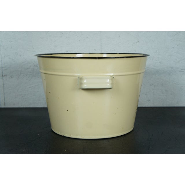 Mid 20th Century l'Hotel Des Royales Paris France Bumblebee Enameled Champagne Ice Bucket For Sale - Image 4 of 11