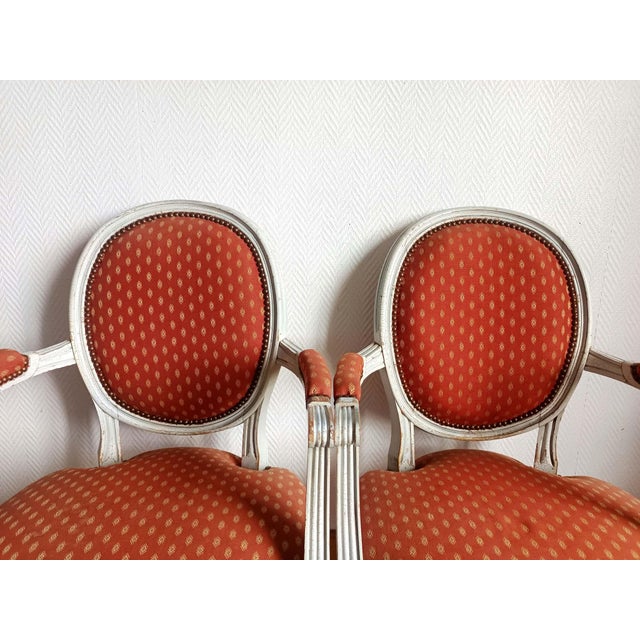 Louis XVI Medallion Cabriolet Armchairs, 1890s, Set of 2 For Sale - Image 10 of 16
