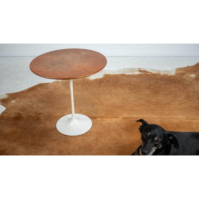 Vintage Knoll International Saarinen Walnut Tulip Side Table For Sale - Image 12 of 13