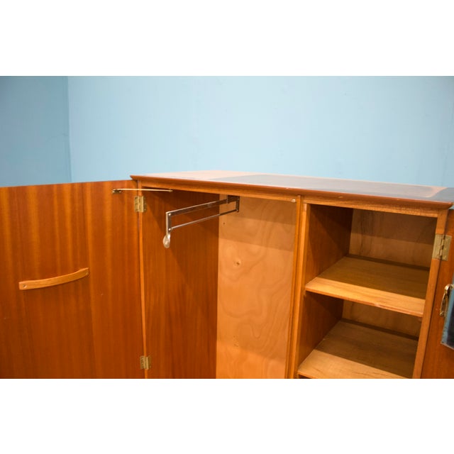 Mid-Century Modern Walnut Compact Wardrobe from Uniflex, 1960s For Sale - Image 6 of 12
