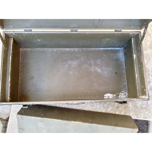 Vintage 1940's Herkert and Meisel Trunk Company Military Foot Locker For Sale - Image 10 of 10