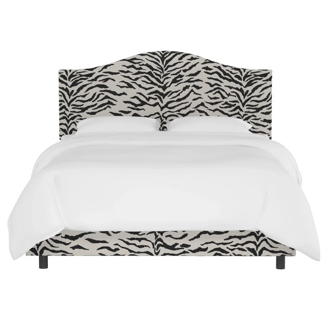 Transitional Kenmore Bed in Cream Black Linen Zebra, California King For Sale - Image 3 of 6