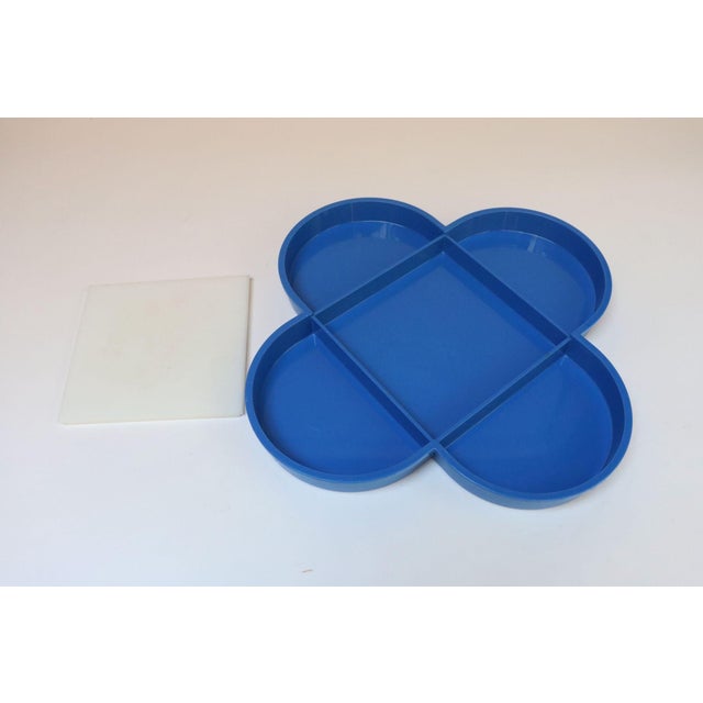 Mid-Century Modern Vintage Blue Clover Divided Tray With Cutting Board by Gunnar Cyren for Dansk For Sale - Image 3 of 12