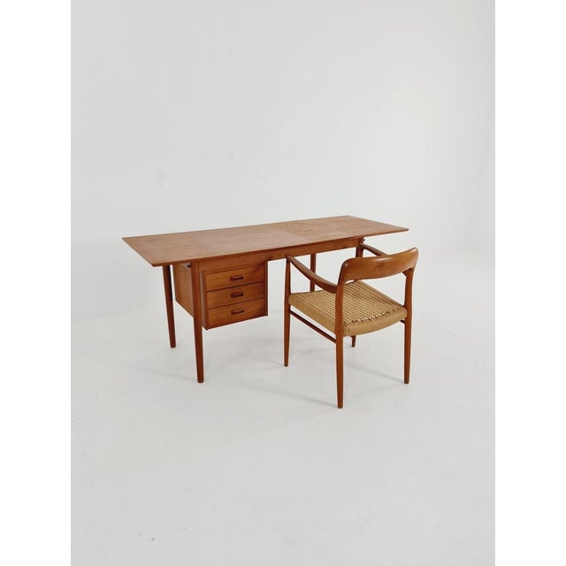 Mid-Century Danish Leaf Drop Teak Desk by Arne Vodder for Sigh & Sons, 1960s For Sale - Image 9 of 11