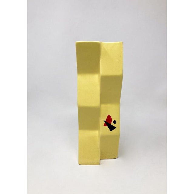 1920s Mid-Century Vase in the style of Lazar Lissitzky, 1920s For Sale - Image 5 of 8