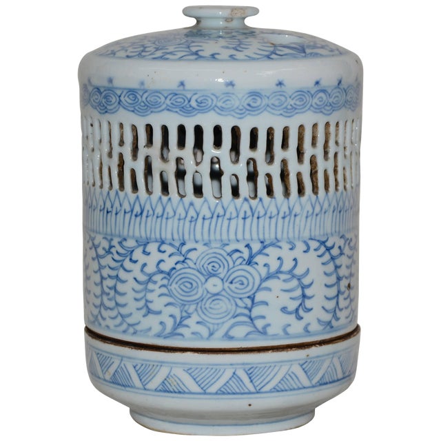 Early 1900s Blue and White Asian Pierced Ceramic Incense Burner For Sale