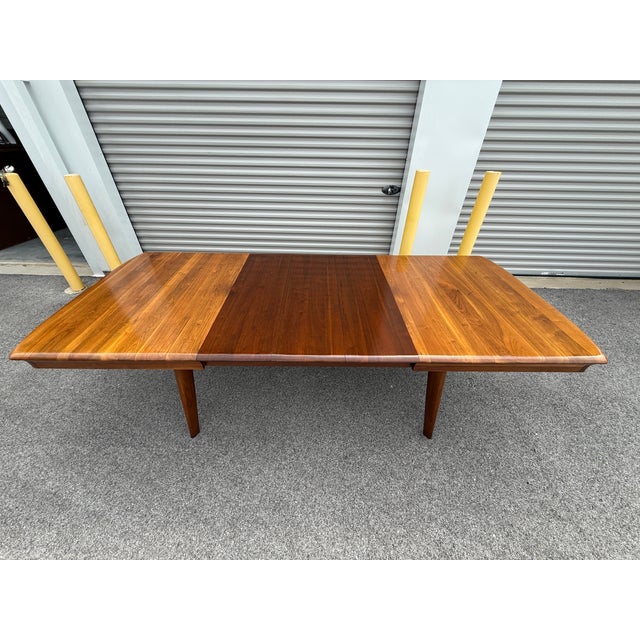 Mid-Century Modern 1950's Solid Walnut Dining Table + Leaves + Pad Protector by Bissman Furniture For Sale - Image 14 of 18