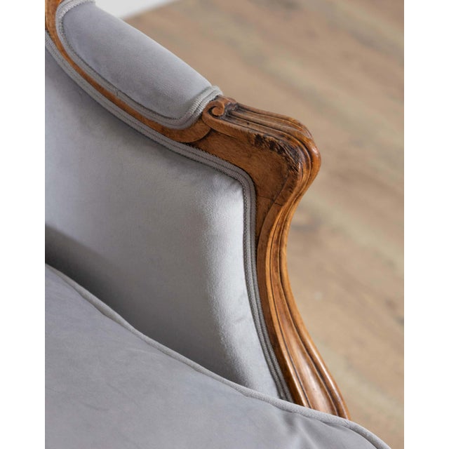 Pair of Louis XV-Style Beech Gondola Armchairs in Gray Velvet, 20th Century For Sale - Image 10 of 15