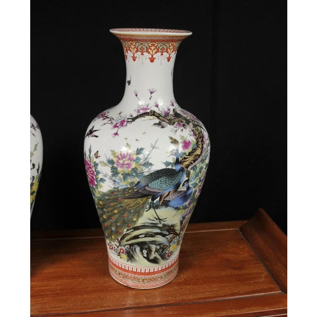 Chinese Doucai Porcelain Vases with Pheasant Paintings, Set of 2 For Sale - Image 3 of 9