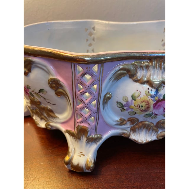 Pink Mid 20th Century French Sorelle Gilded Porcelain Footed Jardiniere Cachepot For Sale - Image 8 of 16