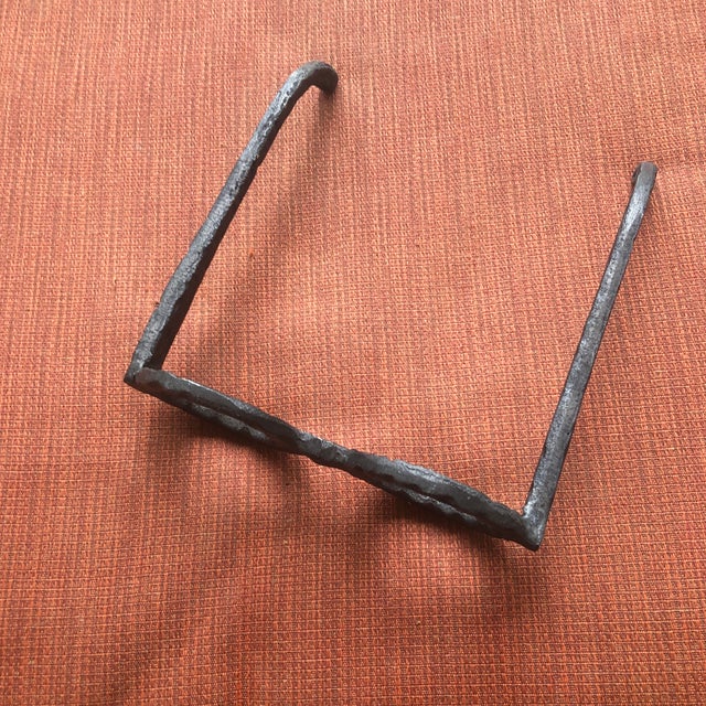 Decorative only, a pair or iron glasses, no lens Display only Use for bookshelf filler or coffee table decor Can be used...