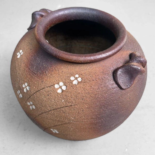 Mid-Century Modern Shigaraki Ikebana Flower Vase by Meizan, 1970s For Sale - Image 3 of 11