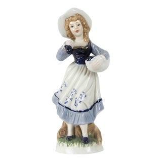 Mid-Century Italian Porcelain Dame For Sale