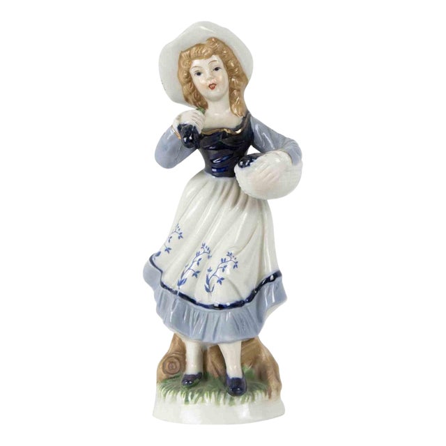 Mid-Century Italian Porcelain Dame For Sale