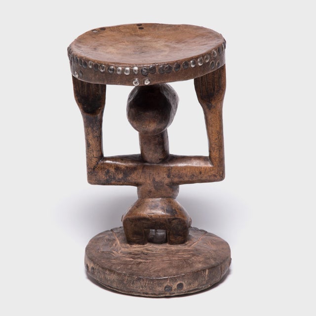 Carved Wooden Songye-Style Caryatid Stool, C. 1950 For Sale - Image 4 of 6