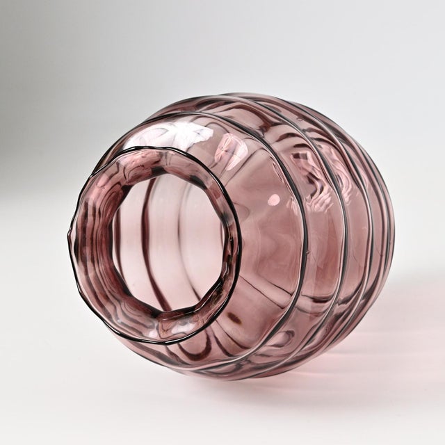 1940s Belgian Art Deco Optic Glass Vase from Doyen, 1930s For Sale - Image 5 of 8