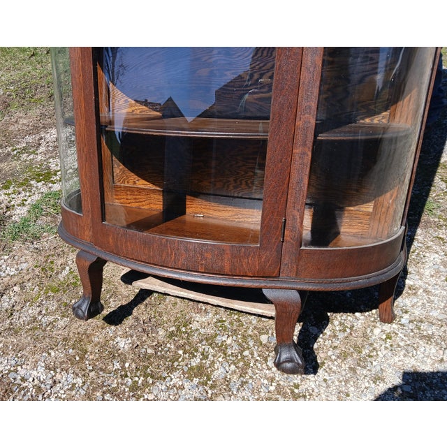 Wood Antique Quartersawn Oak Leaded Curved Glass China Cabinet With Claw Feet 1920s For Sale - Image 7 of 18