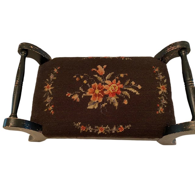 Shabby Chic Vintage French Country Two Handle Floral Needlepoint Cricket Foot Stool For Sale - Image 3 of 13