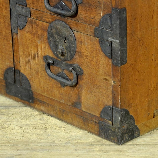 Japanese Tansu Chest of Drawers, 1890s For Sale - Image 13 of 17