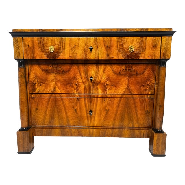 Biedermeier Writing Desk in Walnut, 1820 For Sale