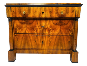 Biedermeier Writing Desk in Walnut, 1820