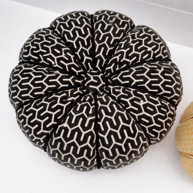 1940s Ottomans by Jindřich Halabala for Up Zavody, 1940s, Set of 2 For Sale - Image 5 of 6