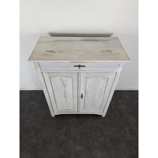Small 2-Door and Drawer Buffet in White Patinated Wood For Sale - Image 3 of 8