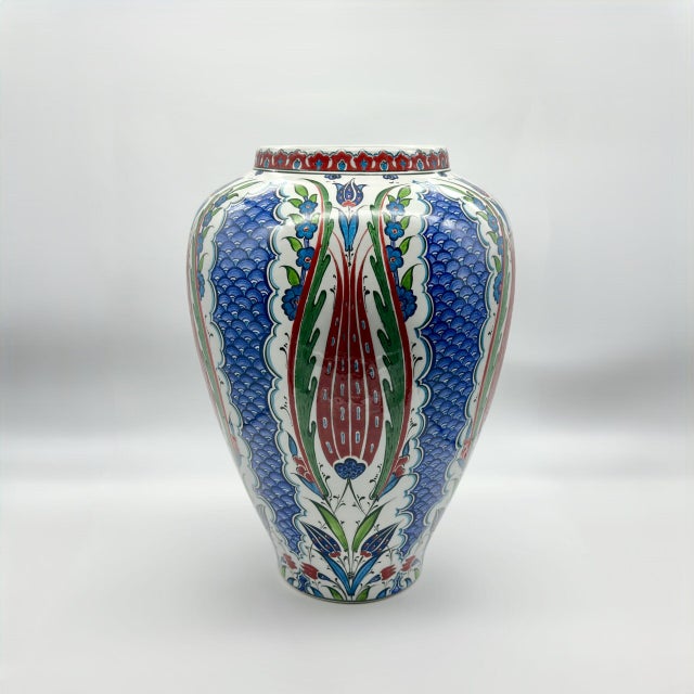 Ceramic Handmade Ceramic Grand Shah Vase with Lid (60cm) Blue Scale and Imperial Tulip For Sale - Image 7 of 8