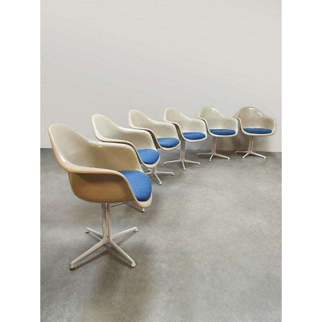 Vintage Fiberglass La Fonda Dining Chairs by Charles & Ray Eames for Herman Miller, 1960s, Set of 7 For Sale - Image 10 of 10