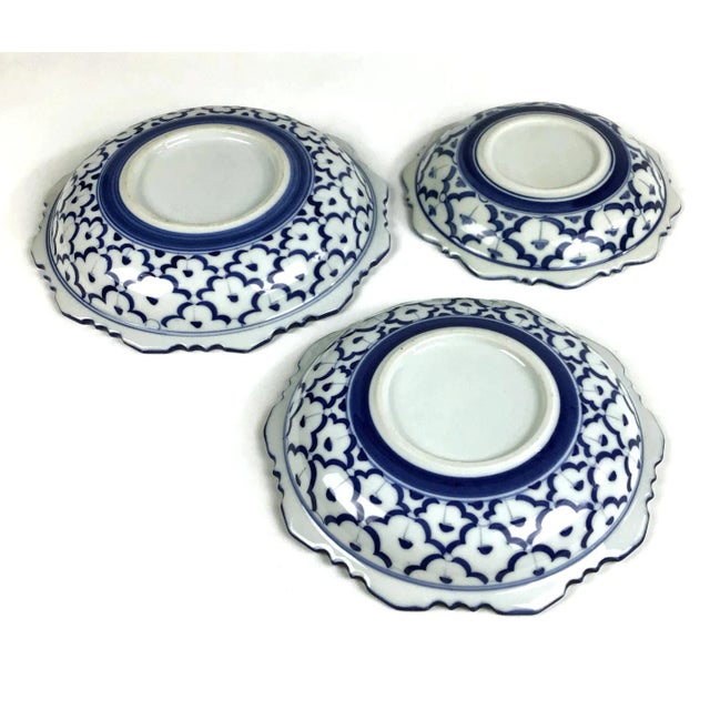 1980s Vintage Japanese Nesting Plates - Set of 3 For Sale - Image 5 of 10