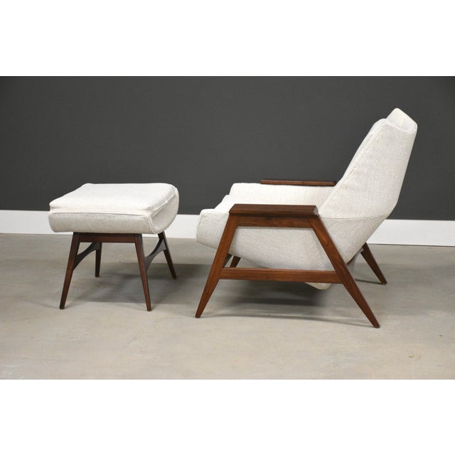 Mid-Century Modern Mel Abitz Walnut Malabar Lounge Chair and Ottoman For Sale - Image 3 of 9