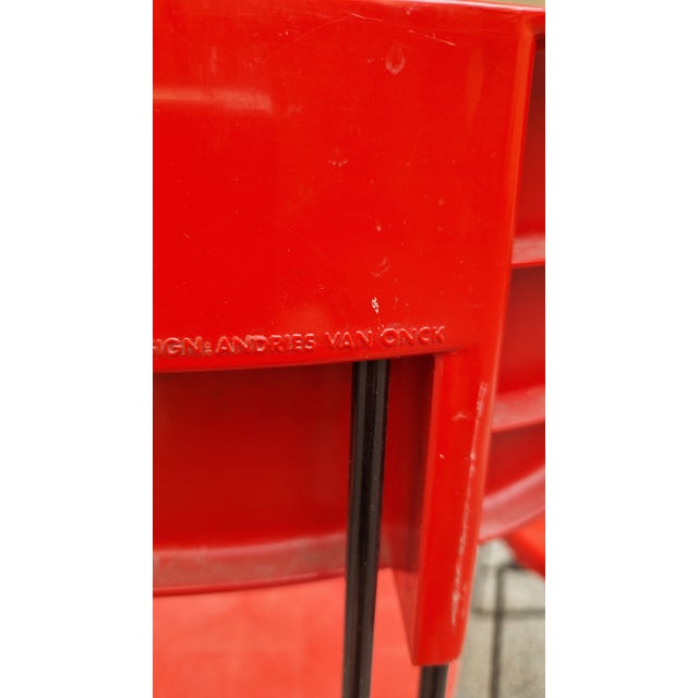 Cricket Folding Chairs in Black Metal and Red Plastic by Andries Van Onck for Magis, 1970s, Set of 4, in Very Good...