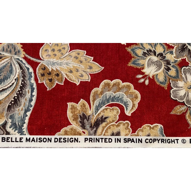 Rare gorgeous Botanical fabric! 27 inch vertical repeat. 27 inch HR. 55 inch width. 109 inch Length (3 yds.)