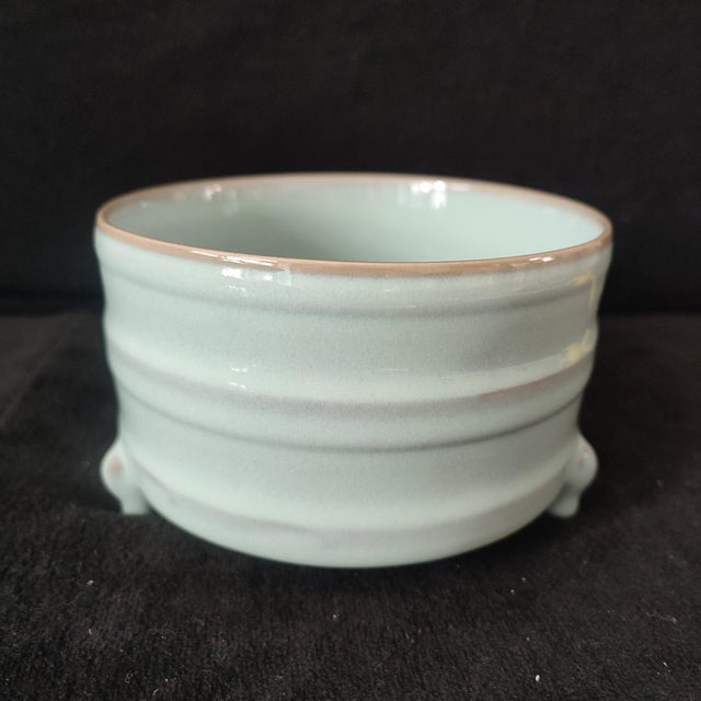 Art Deco Chinese Ceramic Censer,Ru Ware Celadon Glaze Porcelain Censer Hand Painted String Pattern For Sale - Image 3 of 9